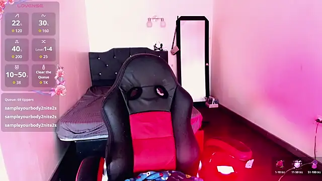 Snapshot of Rossedewitt_ chatting on October 25, 2025, 7:47 pm Rossedewitt online show from October 25, 2025, 7:47 pm