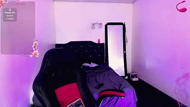 Snapshot of Rossedewitt_ chatting on October 14, 2025, 7:36 pm Rossedewitt online show from October 14, 2025, 7:36 pm