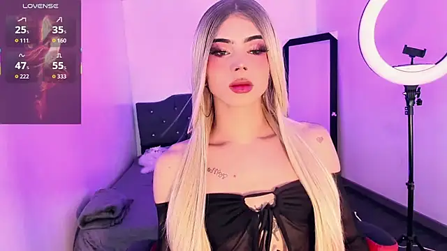 Snapshot of Rossedewitt_ chatting on September 24, 2025, 7:42 pm Rossedewitt online show from September 24, 2025, 7:42 pm