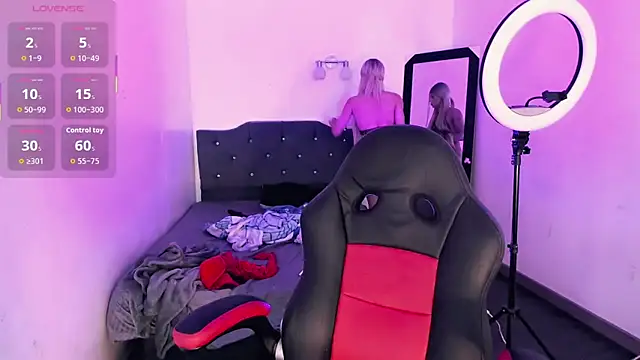 Snapshot of Rossedewitt_ chatting on September 25, 2025, 7:53 pm Rossedewitt online show from September 25, 2025, 7:53 pm