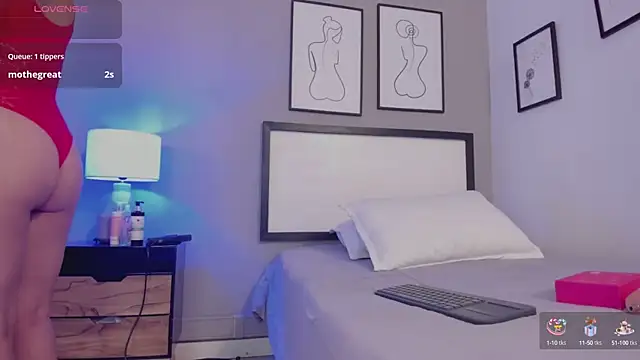 Snapshot of MartinaRizzi chatting on September 12, 2025, 3:28 am MartinaRizzi online show from September 12, 2025, 3:28 am