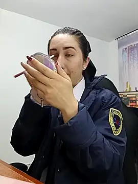 Snapshot of SUSY__06 chatting on December 17, 2025, 11:15 am SUSY 06 online show from December 17, 2025, 11:15 am