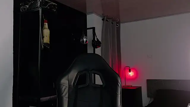 Snapshot of Angelabl0odborne chatting on October 10, 2025, 7:36 pm Angelabl0odborne online show from October 10, 2025, 7:36 pm