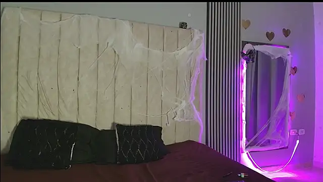 Snapshot of rachell_owen chatting on October 15, 2025, 10:12 am rachell owen online show from October 15, 2025, 10:12 am