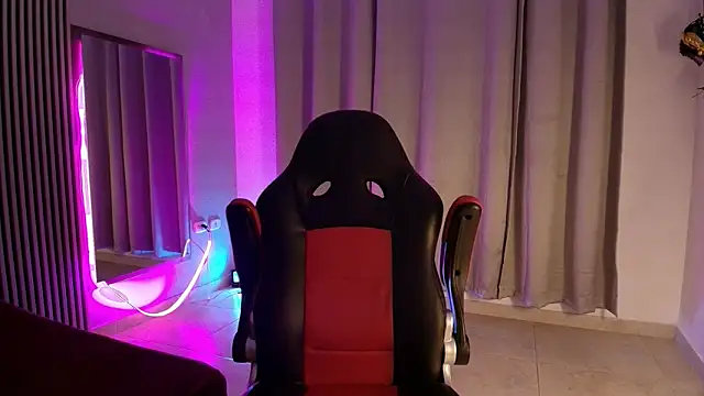 Snapshot of rachell_owen chatting on September 17, 2025, 4:36 am rachell owen online show from September 17, 2025, 4:36 am