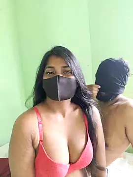 Snapshot of renu_143 chatting on November 3, 2025, 5:45 am renu 143 online show from November 3, 2025, 5:45 am