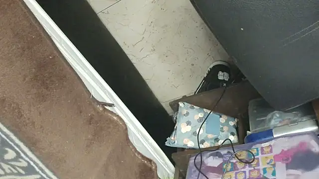 luisahot 9727 online show from April 9, 2026, 6:52 am