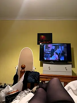 Snapshot of Taboo-Lou chatting on October 27, 2025, 7:20 am Taboo-Lou online show from October 27, 2025, 7:20 am