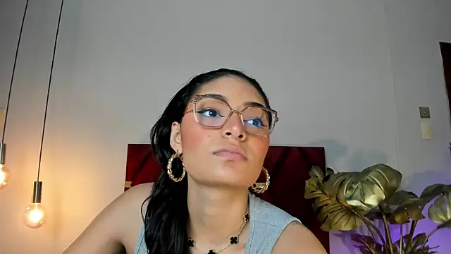 LunaAspen  online show from February 25, 2026, 5:46 pm