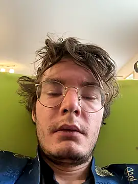 Snapshot of Hungboxer69 chatting on November 15, 2025, 10:03 pm Hungboxer69 online show from November 15, 2025, 10:03 pm