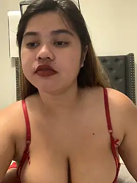 Snapshot of imogen_x chatting on June 12, 2026, 1:53 pm imogen x online show from June 12, 2026, 1:53 pm