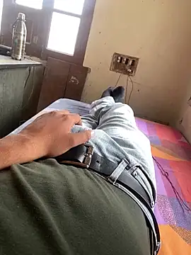 aadfgh11 online show from October 30, 2025, 9:18 am