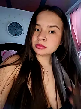 Isa Acosta online show from April 5, 2026, 2:02 pm