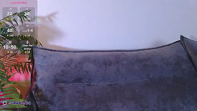 Hot ksy online show from November 4, 2025, 8:23 pm