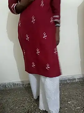 Snapshot of Alia-00 chatting on October 10, 2025, 4:02 am Alia-00 online show from October 10, 2025, 4:02 am