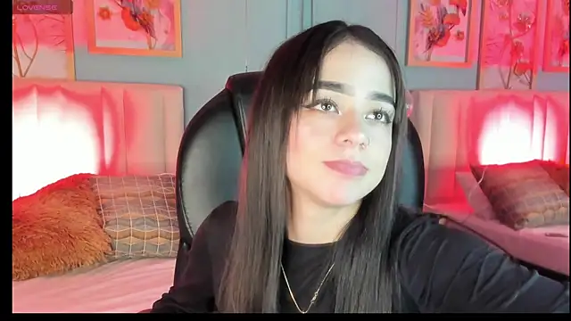 Snapshot of TifannyWolf_ chatting on November 15, 2025, 3:21 am TifannyWolf online show from November 15, 2025, 3:21 am