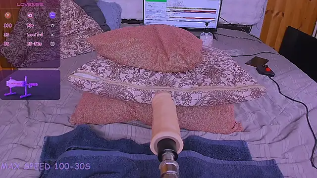 Snapshot of M_I_L_F_A chatting on May 19, 2026, 8:10 am M I L F A online show from May 19, 2026, 8:10 am