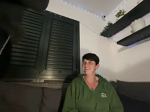 Snapshot of backdoorgalore4you chatting on January 5, 2026, 9:51 pm backdoorgalore4you online show from January 5, 2026, 9:51 pm