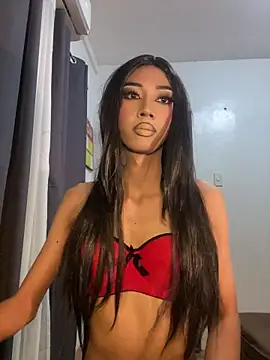 Snapshot of YourTiffanyX chatting on July 3, 2026, 4:57 pm YourTiffanyX online show from July 3, 2026, 4:57 pm