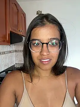 Camila Bustamante online show from March 27, 2026, 4:19 pm