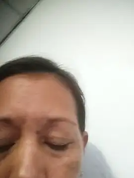 Snapshot of marinita13 chatting on November 6, 2025, 1:31 am marinita13 online show from November 6, 2025, 1:31 am