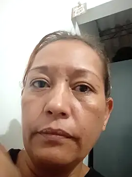 marinita13 online show from April 3, 2026, 2:18 am