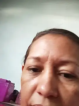 Snapshot of marinita13 chatting on October 8, 2025, 9:15 pm marinita13 online show from October 8, 2025, 9:15 pm