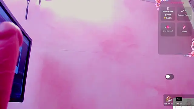 samantamilk6 online show from December 4, 2025, 7:35 pm