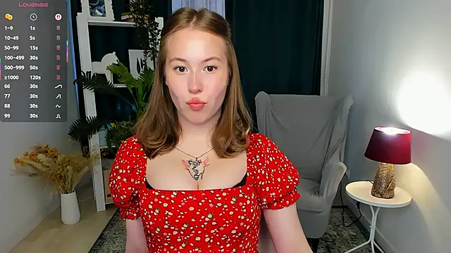 Snapshot of LanaRoselle chatting on April 25, 2026, 8:50 pm LanaRoselle online show from April 25, 2026, 8:50 pm