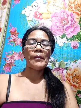 Snapshot of ImYourWoman_55 chatting on October 26, 2025, 3:23 pm ImYourWoman 55 online show from October 26, 2025, 3:23 pm