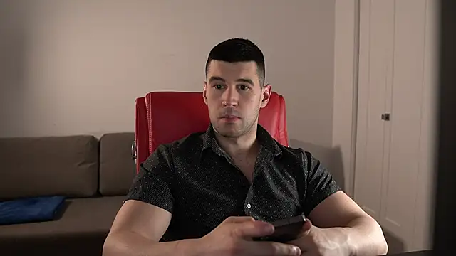 Sand0w online show from April 16, 2026, 10:45 pm