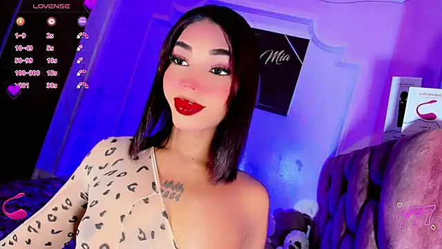 Snapshot of LADY-HOT-SEXY- chatting on June 11, 2026, 2:53 am LADY-HOT-SEXY- online show from June 11, 2026, 2:53 am