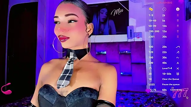 Snapshot of LADY-HOT-SEXY- chatting on June 8, 2026, 1:28 am LADY-HOT-SEXY- online show from June 8, 2026, 1:28 am