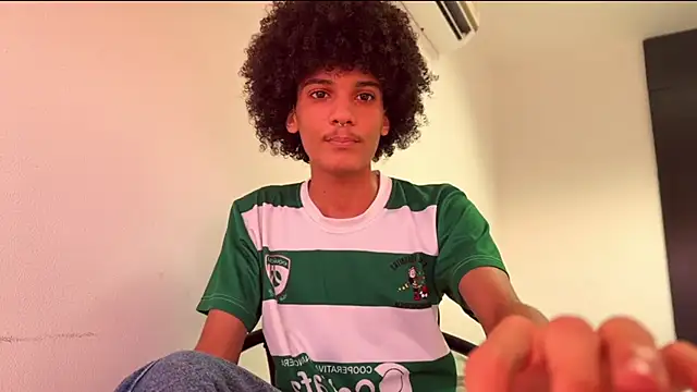 Max Rain online show from October 30, 2025, 8:06 pm