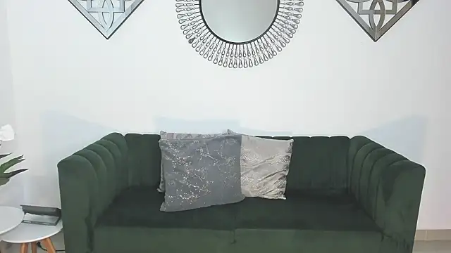 Snapshot of July_Adams chatting on February 6, 2026, 3:35 am July Adams online show from February 6, 2026, 3:35 am