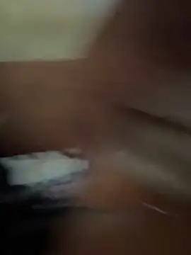 Chloe Leaozinho online show from April 1, 2026, 12:06 pm