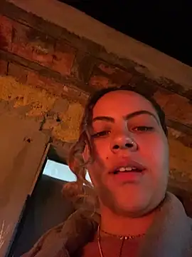 Snapshot of Chloe_Leaozinho chatting on June 21, 2026, 10:15 pm Chloe Leaozinho online show from June 21, 2026, 10:15 pm