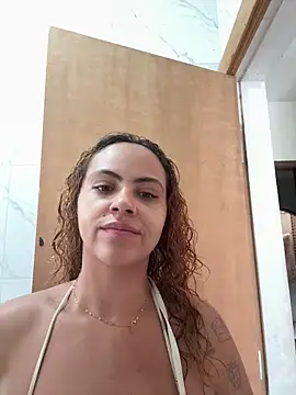 Snapshot of Chloe_Leaozinho chatting on November 2, 2025, 6:24 pm Chloe Leaozinho online show from November 2, 2025, 6:24 pm