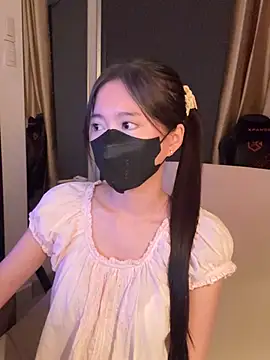  Meimeibaby  online show from April 8, 2026, 10:28 am