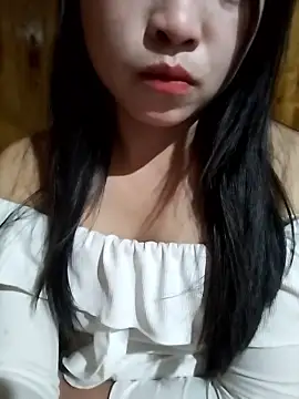 Snapshot of Tiyir597 chatting on January 13, 2026, 5:33 am Tiyir597 online show from January 13, 2026, 5:33 am