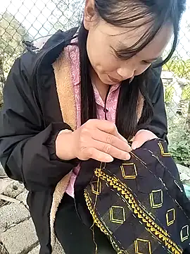 Snapshot of Tiyir597 chatting on March 3, 2026, 2:07 am Tiyir597 online show from March 3, 2026, 2:07 am