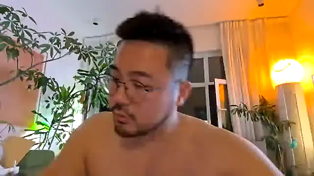 Snapshot of Bytheway0122 chatting on September 13, 2025, 4:40 pm Bytheway0122 online show from September 13, 2025, 4:40 pm