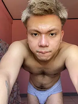 JerichoGutierez online show from April 7, 2026, 4:14 am