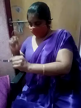 Jessi 25 online show from December 1, 2025, 5:25 pm