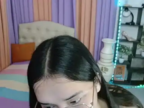 Snapshot of SeductiveAppleTS chatting on November 27, 2025, 5:46 pm SeductiveAppleTS online show from November 27, 2025, 5:46 pm