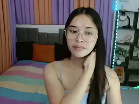 Snapshot of SeductiveAppleTS chatting on November 24, 2025, 5:35 pm SeductiveAppleTS online show from November 24, 2025, 5:35 pm