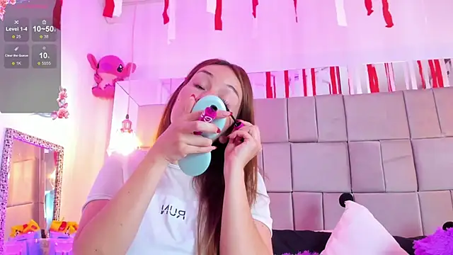 Snapshot of antoneella_jones chatting on November 5, 2025, 7:39 pm antoneella jones online show from November 5, 2025, 7:39 pm