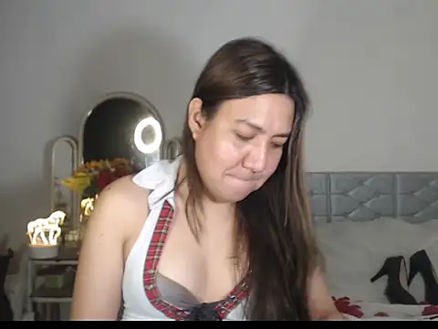 Snapshot of stellahugeX chatting on November 23, 2025, 12:59 pm stellahugeX online show from November 23, 2025, 12:59 pm