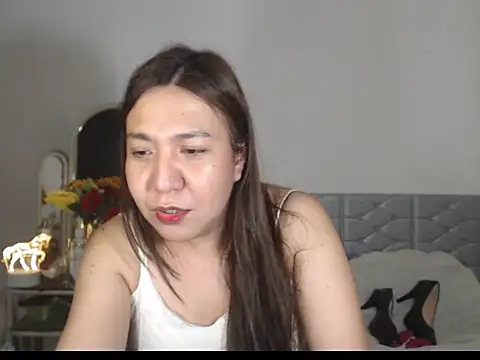 Snapshot of stellahugeX chatting on November 5, 2025, 5:10 am stellahugeX online show from November 5, 2025, 5:10 am