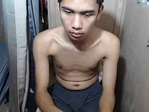 Snapshot of Demure_Asian143 chatting on June 18, 2026, 9:14 am Demure Asian143 online show from June 18, 2026, 9:14 am